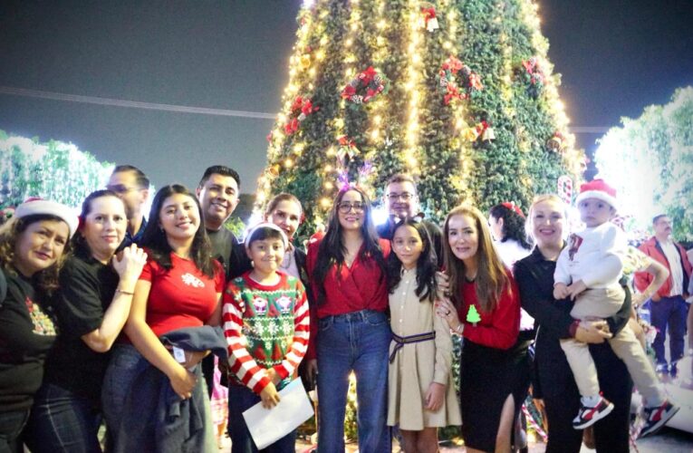 COBACH da inicio a las fiestas decembrinas con un Festival Navideño y Encendido del Árbol 2025